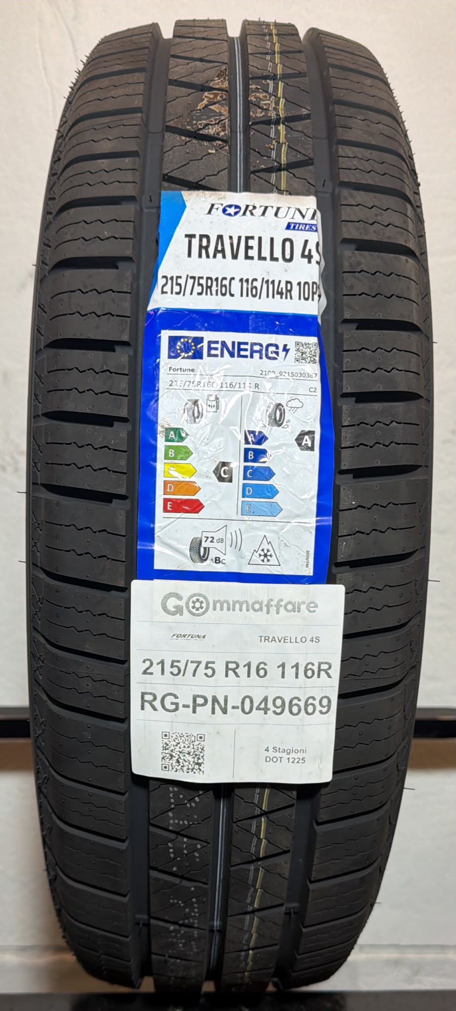Fortuna TRAVELLO 4S 215/75 R16